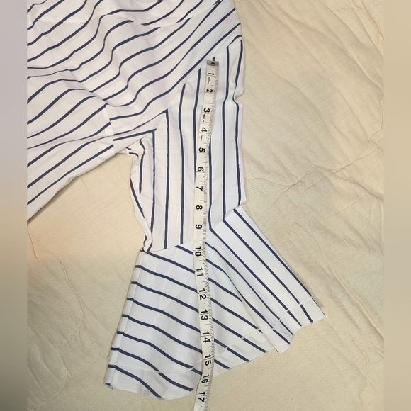 💜White House Black Market Women's Blouse 3/4 Flounce Sleeve Top Sz 10🩵 - Picture 4 of 7